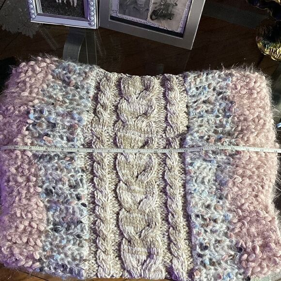 CEJON Knitted Cable Chunky Fuzzy Infinity Loop Scarf In Pastel - Picture 11 of 12